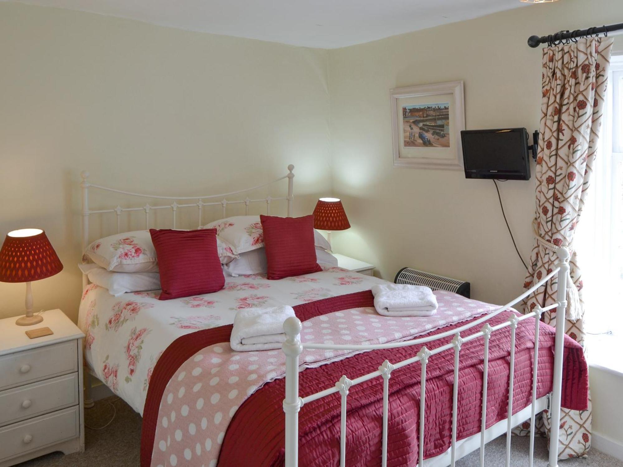 Hollyhock Cottage -Uk33553 بلايكيني المظهر الخارجي الصورة